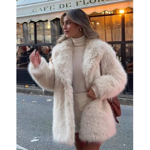 Fluffy Vegan Fur Oversized Winter Jacket - Picture 2 of 8